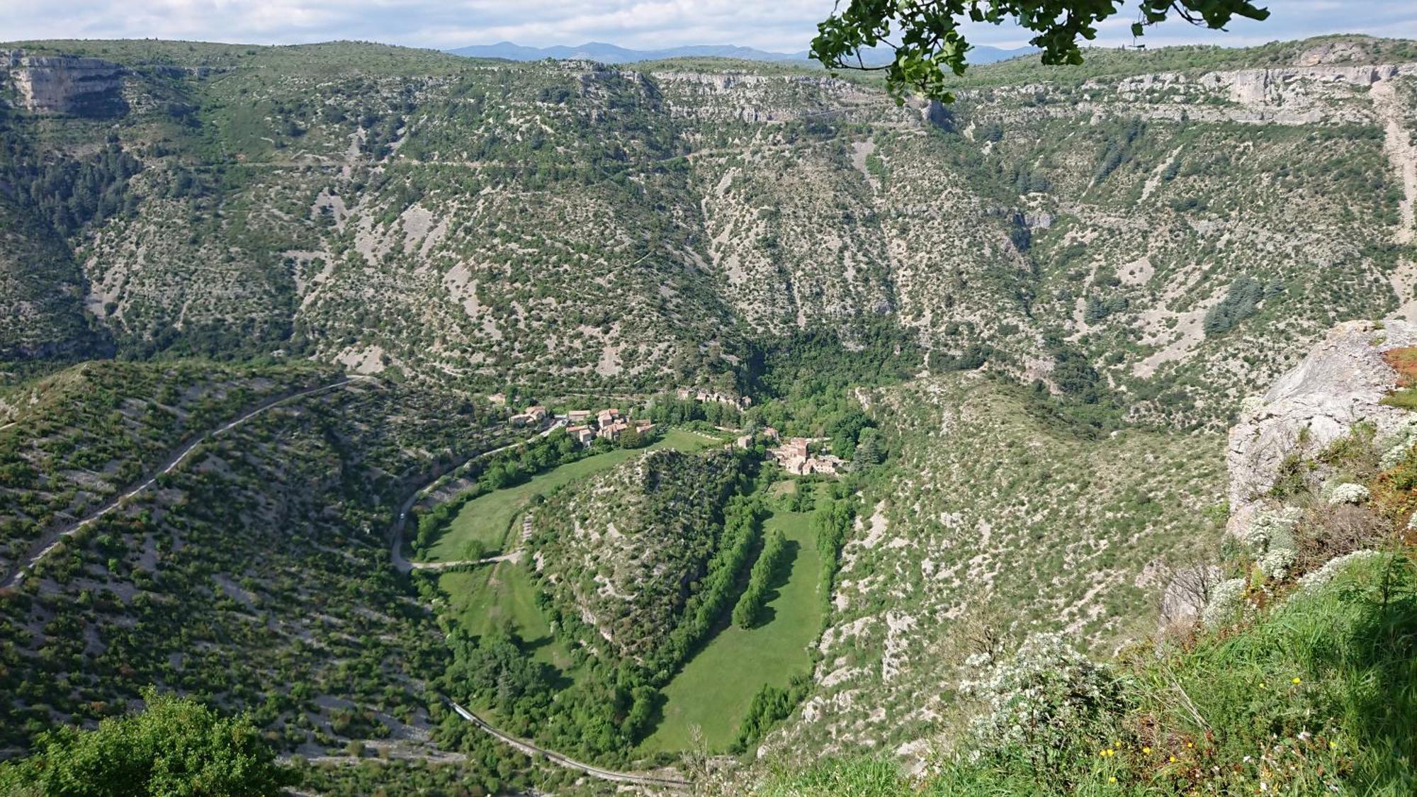 Gite En Cevennes Du Sud, Bergerie Restauree Au Rez De Jardin D'Une Bastide Avec Piscine, Vue Exceptionnelle, Authenticite Et Confort Saint-Laurent-le-Minier Exteriör bild